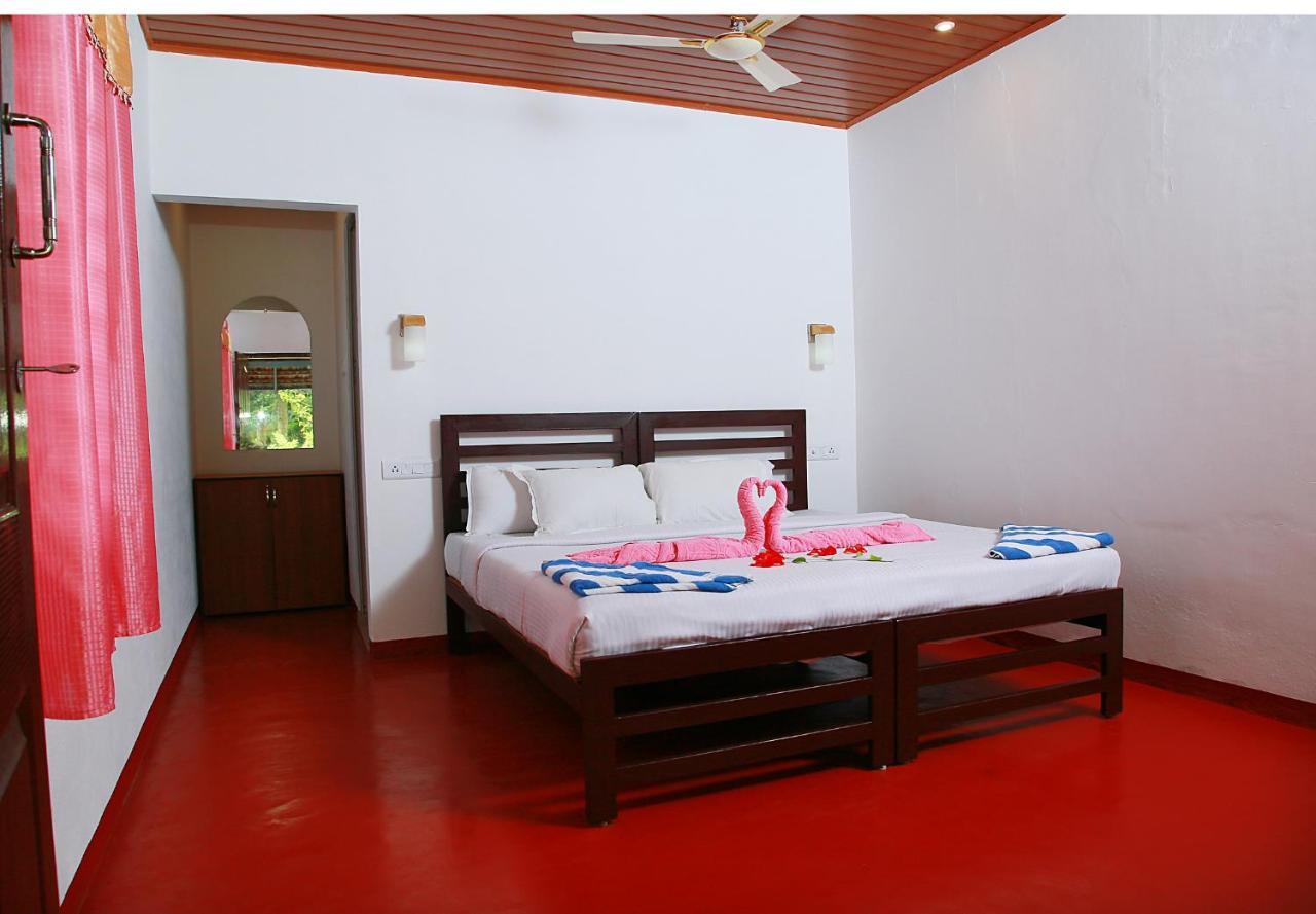 Marari Adonis Beach Villa Mararikulam Kültér fotó