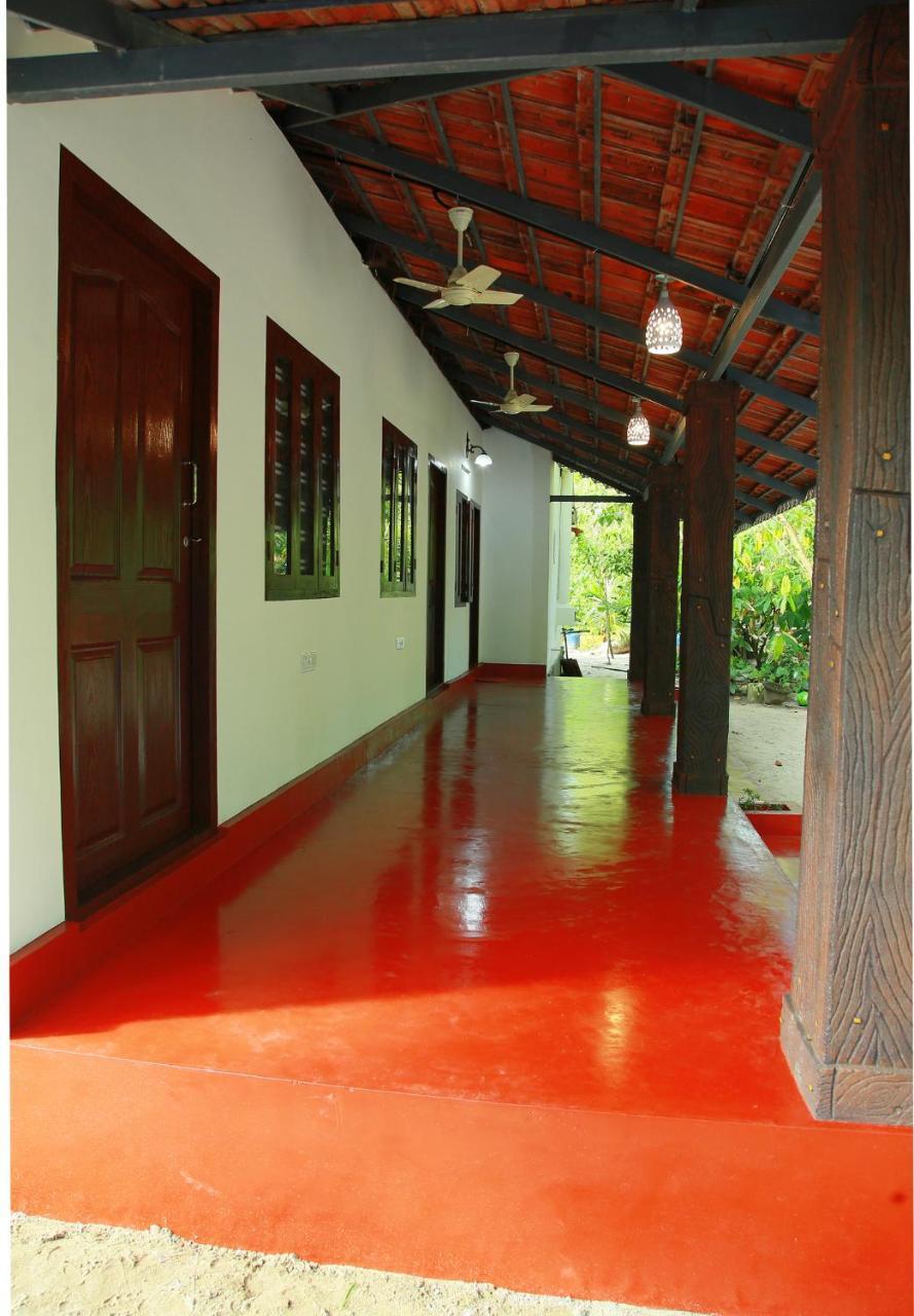 Marari Adonis Beach Villa Mararikulam Kültér fotó