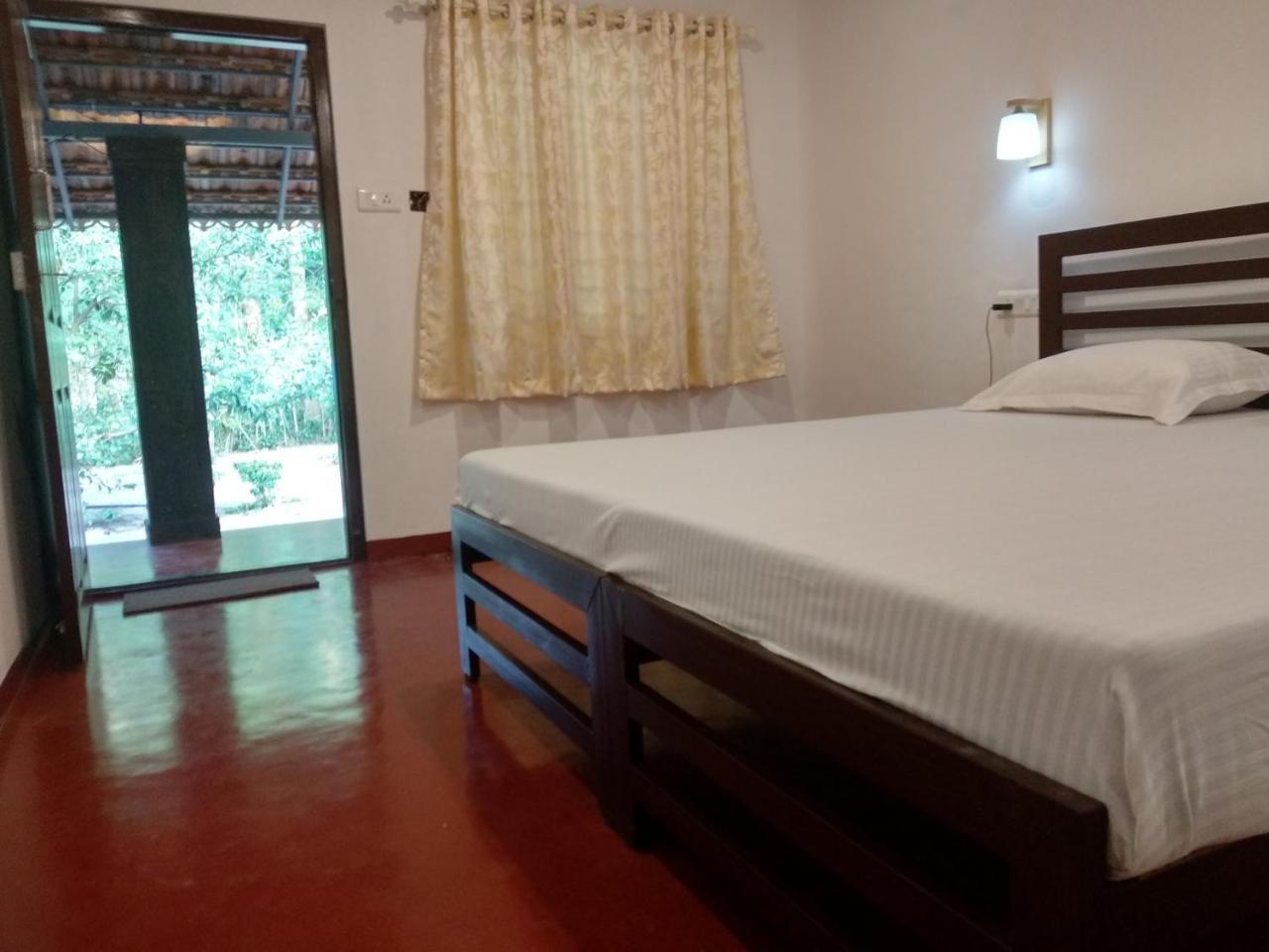 Marari Adonis Beach Villa Mararikulam Kültér fotó